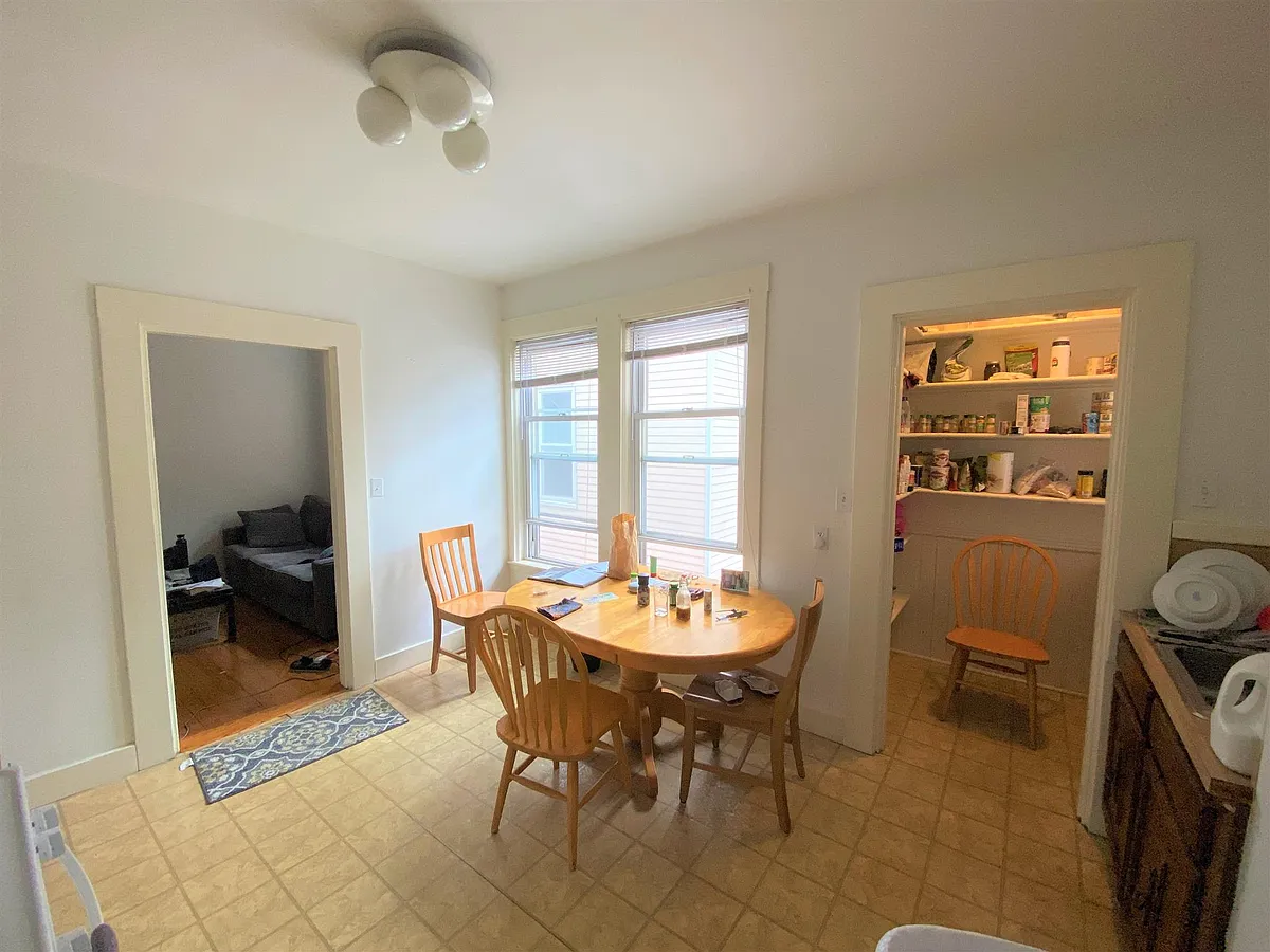 Building Photo - 250 Beacon St #1