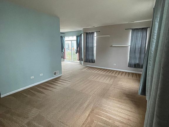 3rd image of 5011 Montauk Dr