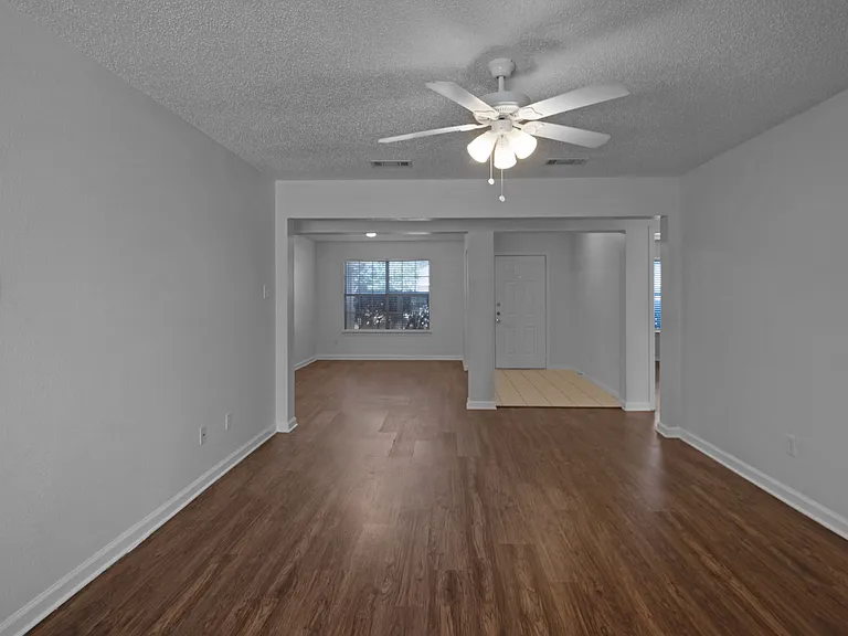 2910 Chisolm Trl — Photo 5