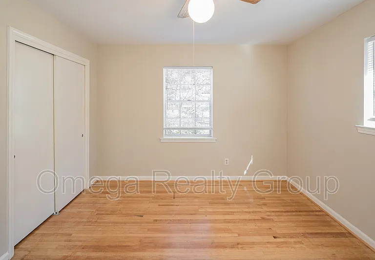 1313 Oak Ter — Photo 32