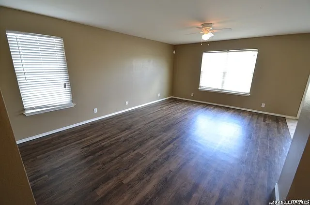 Building Photo - 9139 Laguna Hls
