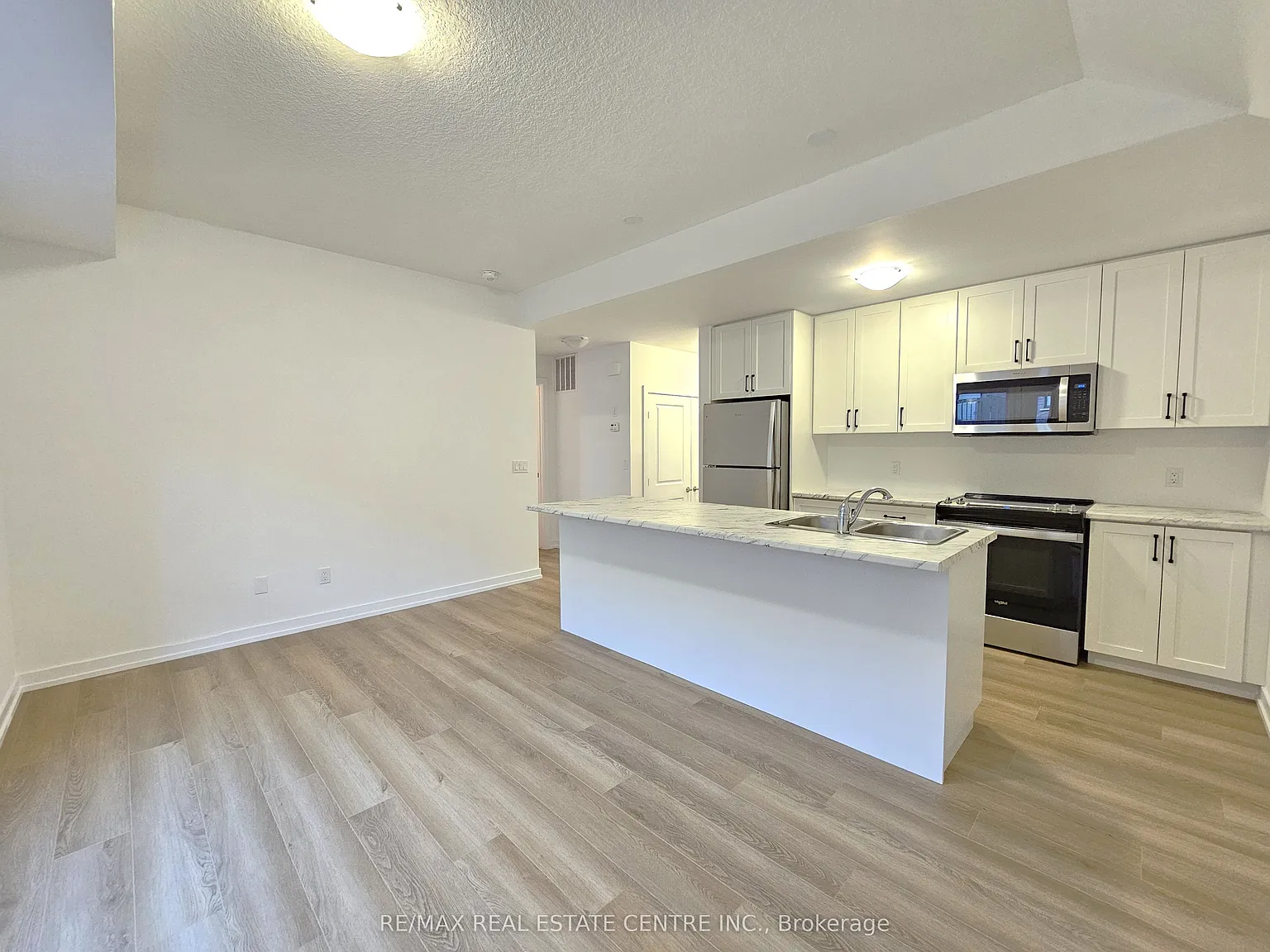 1 bed, $2,100 — Photo 4