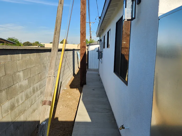 1414 N Hope Ave #B — Photo 18