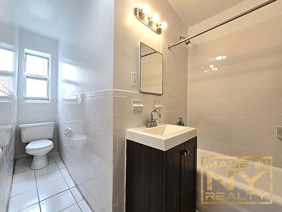 4th image of 12220 Ocean Promenade APT 2L