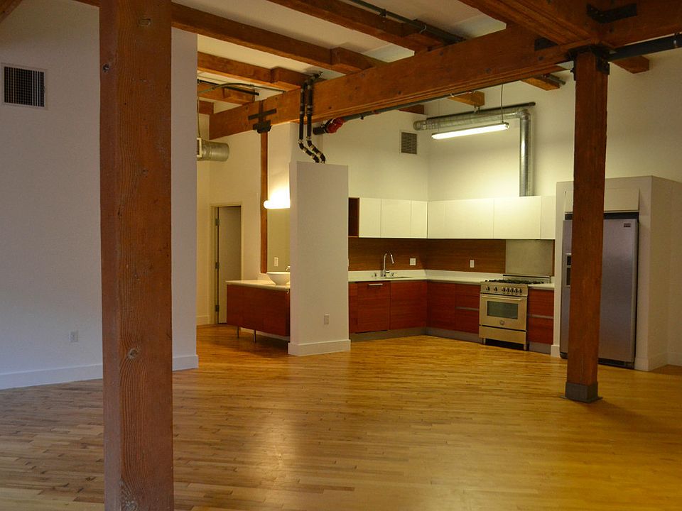 1st image of 712 S Santa Fe Ave #203