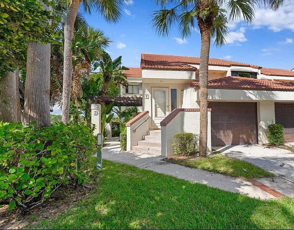 3 bed, 2.0 bath, 1746 sqft, $4,500 — Photo 2
