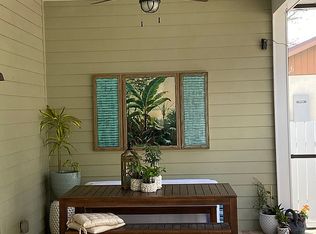 605 Manatee Dr, Ruskin, FL 33570