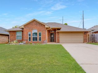 1617 Pinnacle Ln, Edmond, OK 73003