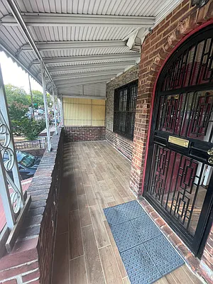 Rented by Corcoran | media 27