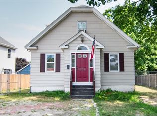 1776 W Shore Rd, Warwick, RI 02889