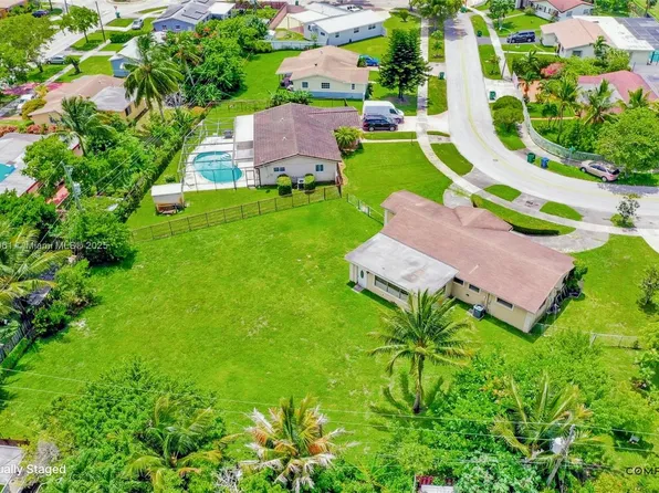 100 NW 208th St, Miami Gardens, FL 33169