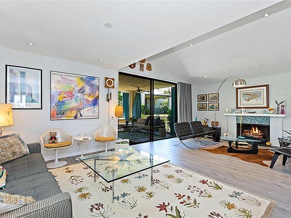 5th image of 391 E La Verne Way