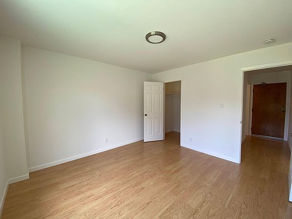 5th image of 479 24th Ave #1