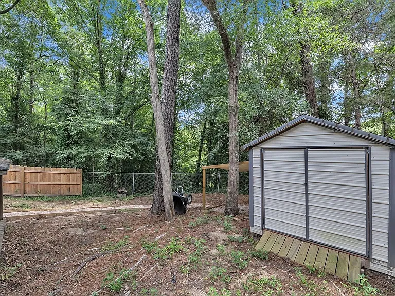 105 Tall Rock Ct — Photo 17