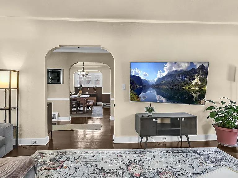 3159 Wendover Dr — Photo 6
