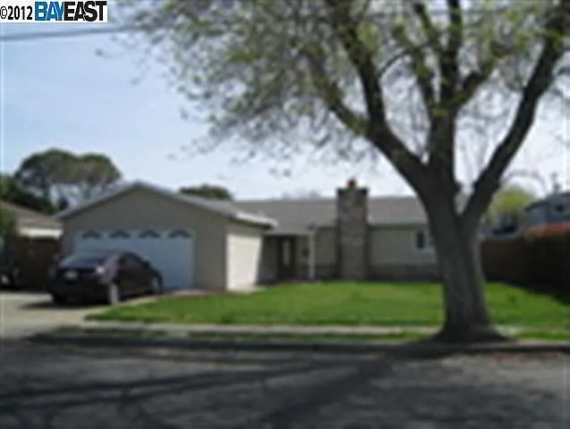 3943 Stanford Way photo 1