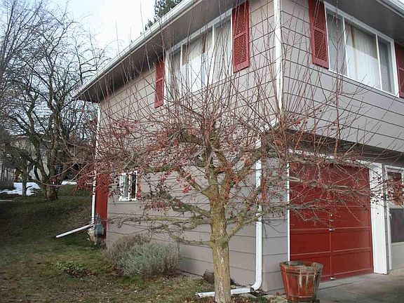 2nd image of 1405 NW Deane St