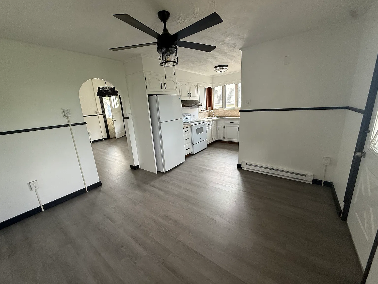 2 bed, 1300 sqft, $1,150 — Photo 3