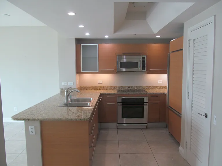 222 Karen Ave #1105 — Photo 13
