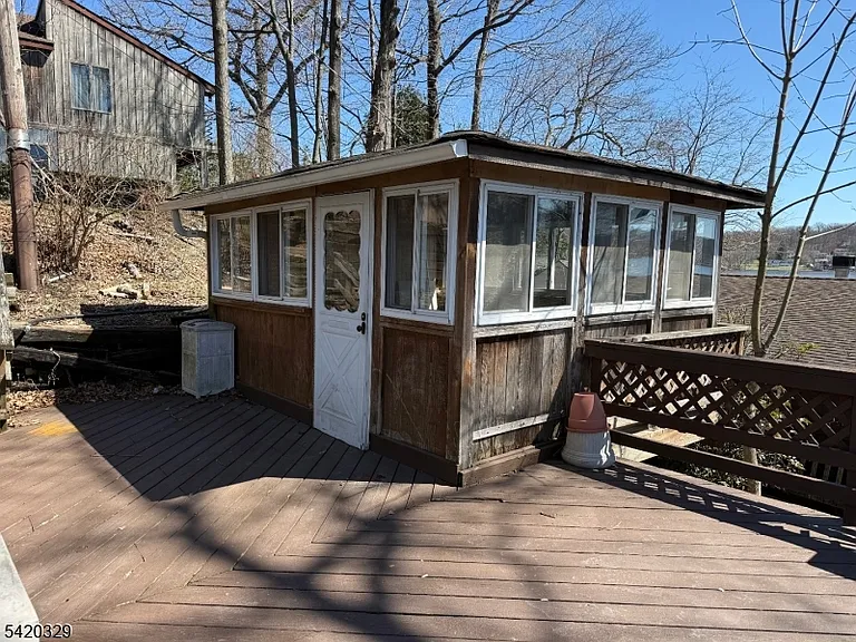 9 Mac Donald Rd W — Photo 13