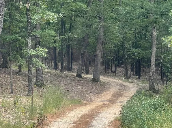 19981 Luetjen Ave, Cole Camp, MO 65325