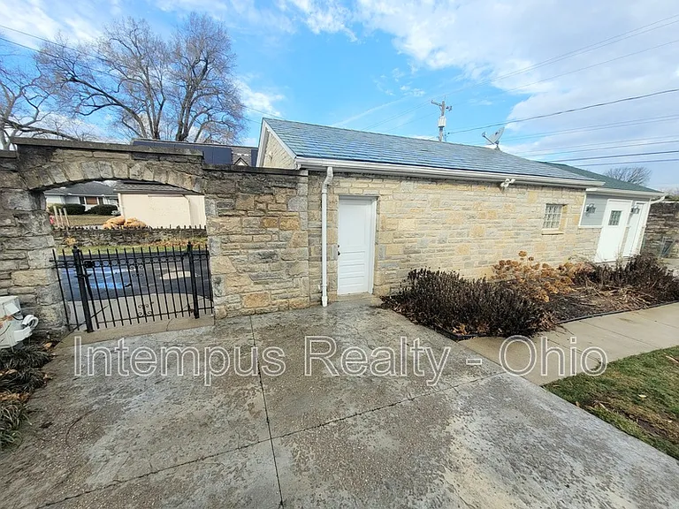 3128 Ellis Pl — Photo 35