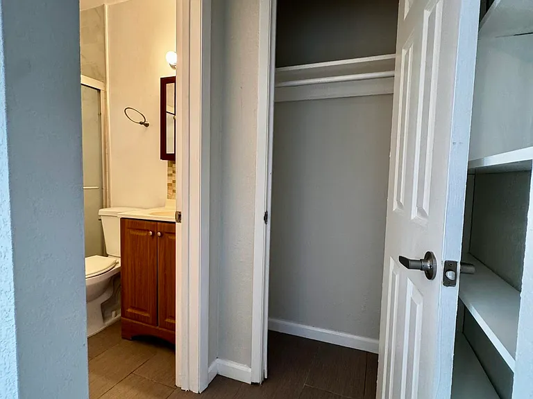625 NE 14th Ave #1 — Photo 14