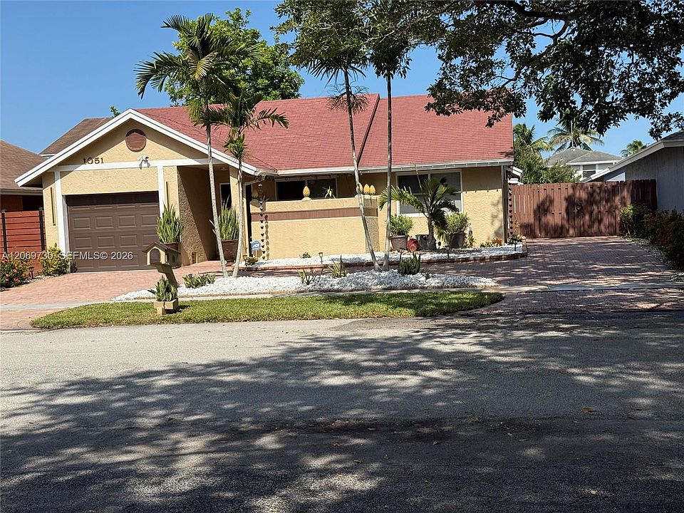 1st image of 1051 SW 99th Ave