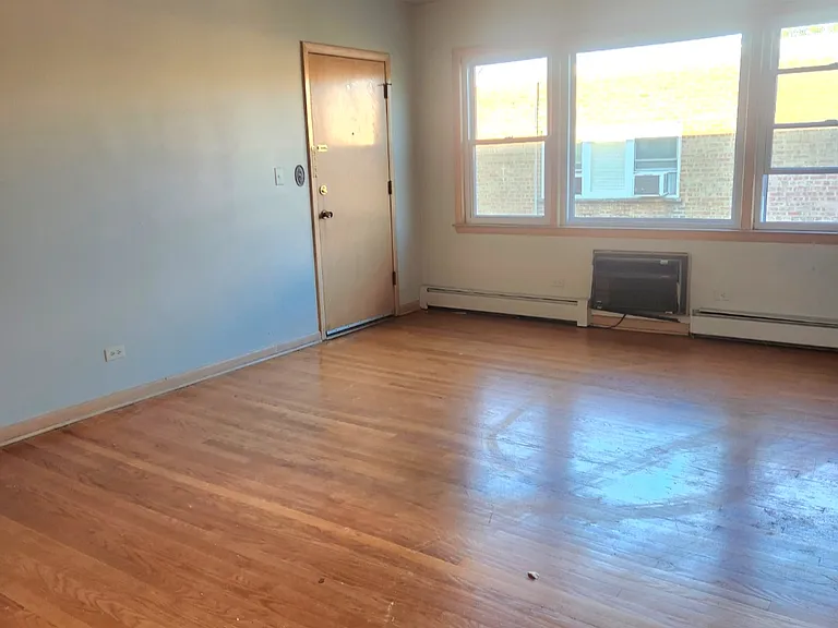 4837 Conrad St #2B — Photo 10