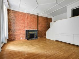 27 W 88th St, New York, NY