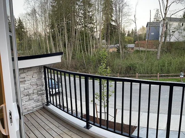 315 207th St SE — Photo 7