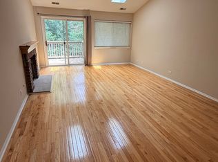 3088 Kentshire Cir, Naperville, IL 60564