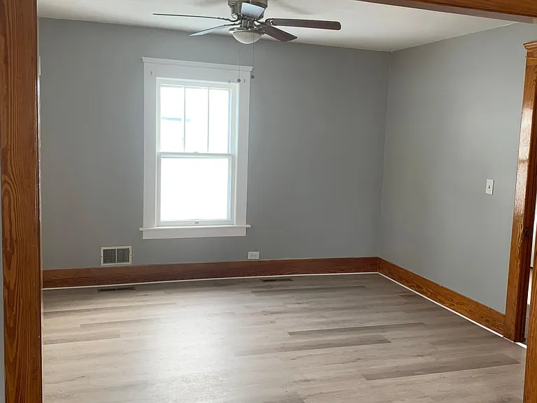 105 Pardee Ave — Photo 3