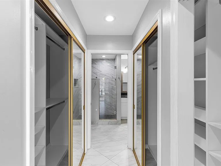 4112 NW 78th Ln — Photo 12