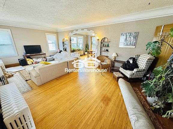 3rd image of 3504 Bryant Ave S