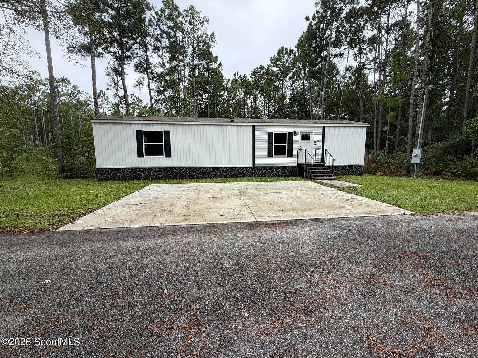 2 bed, 4.0 bath, 896 sqft, $1,200 — Photo 1