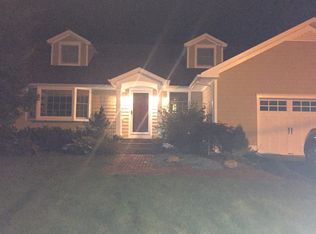 24 Fox Ridge Ln, Locust Valley, NY 11560