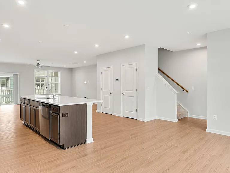 9229 Magellan Pkwy #B — Photo 6