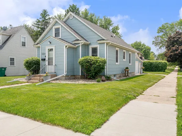 1311 8th St NW, Austin, MN 55912