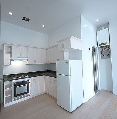 2nd image of 78 Herkimer St APT 208