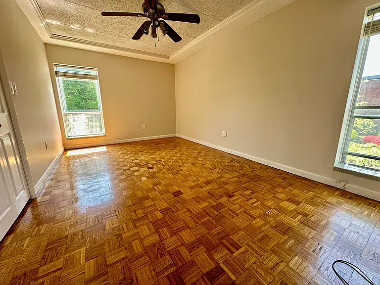44 Broadlawn Park — Photo 12