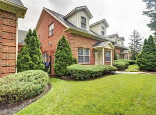 7403 Smithfield Greene Ln, Prospect, KY 40059