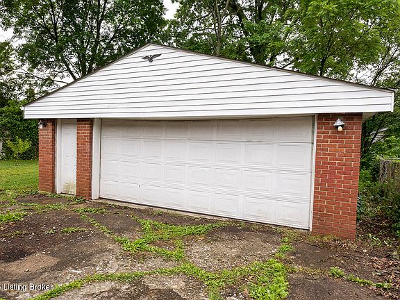 4th image of 3912 Sparta Dr