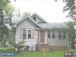 2nd image of 329 Woodbury Trnrsvl Rd