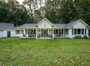35350 Hanna Rd, Willoughby Hills, OH 44094