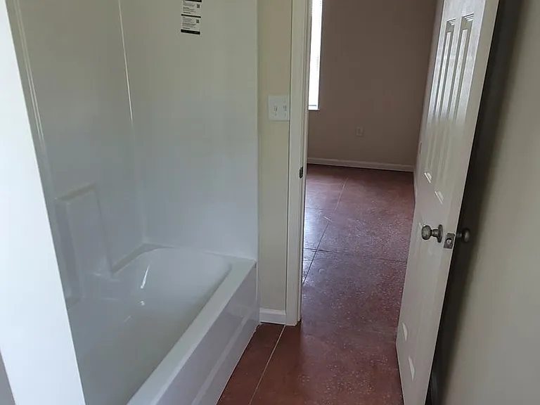767 Maryland St — Photo 17