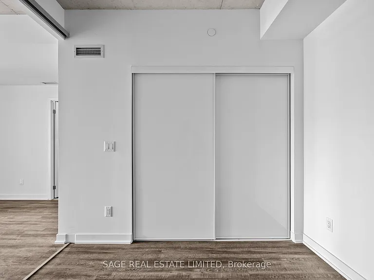 665 Queen St E #514 — Photo 22
