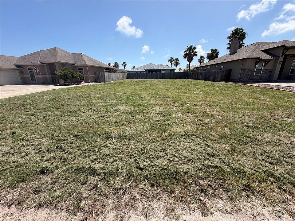 2nd image of 15665 Three Fathoms Bank Dr