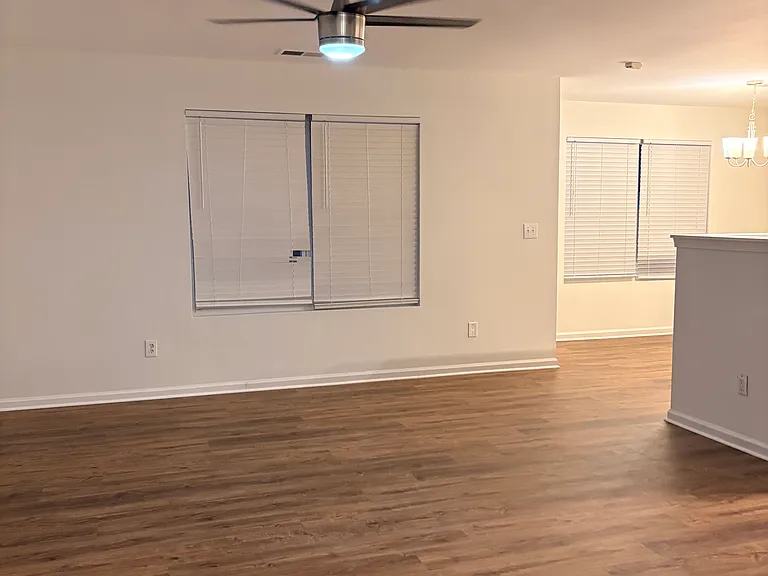 8541 Westhope St — Photo 10