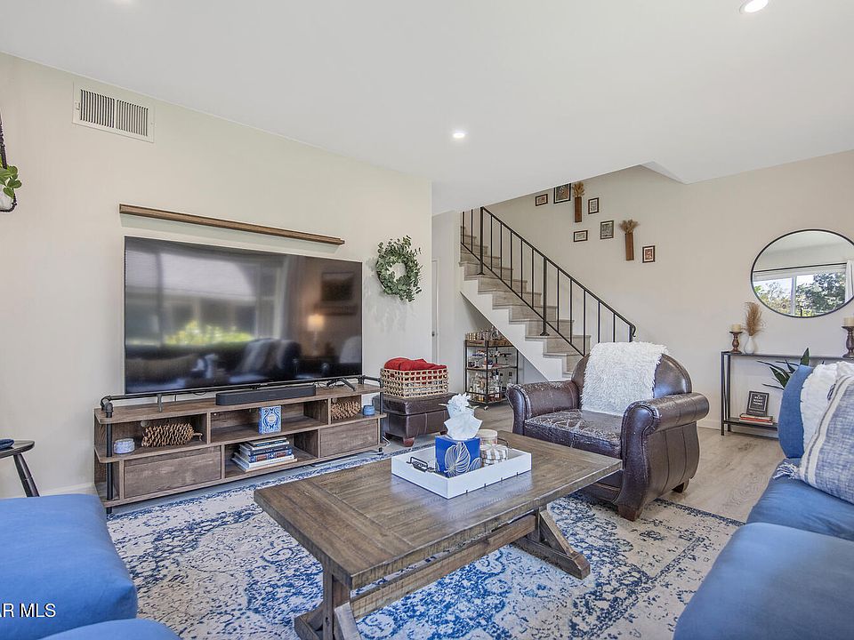1st image of 2647 La Paloma Cir
